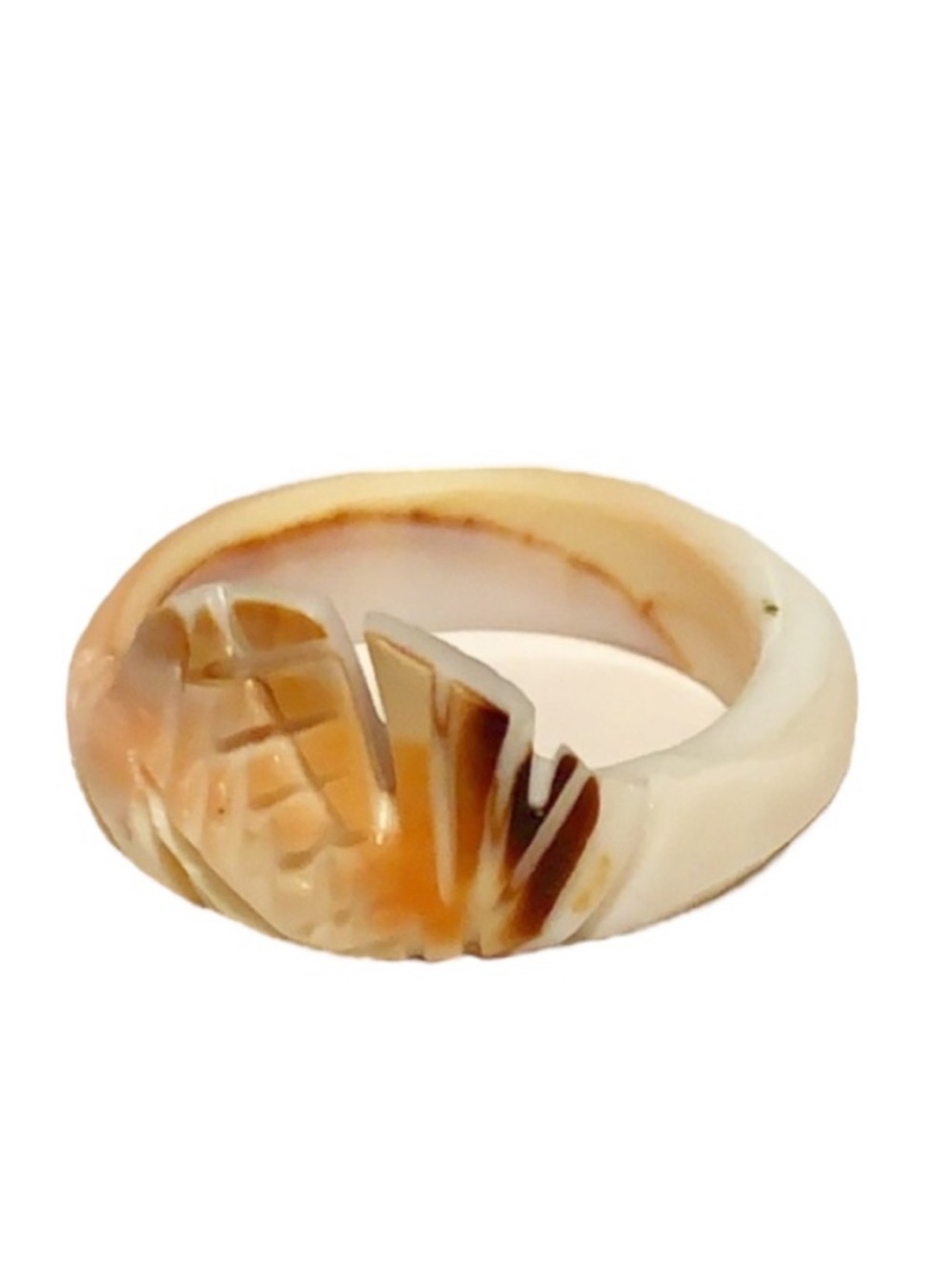 Vintage carved feather pattern ring size 5.5